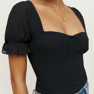 Reformation delevan top size 6